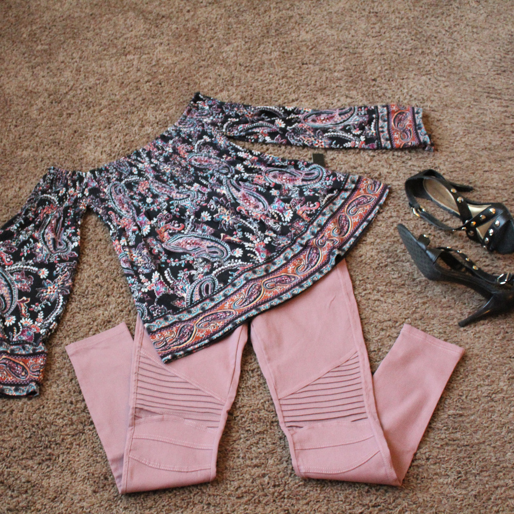 Skinny Stretch Moto Leggings - Price Firm! - Picture 4 of 4